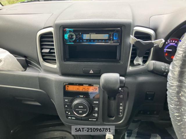 Suzuki SPACIA 2016-09 8884369-18