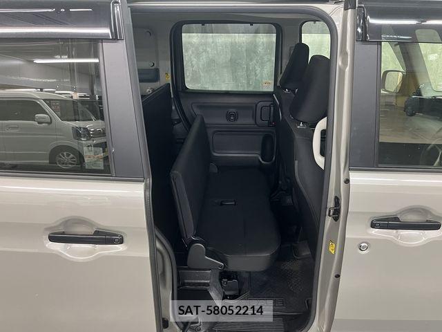 Suzuki SPACIA 2023-08 6642588-9