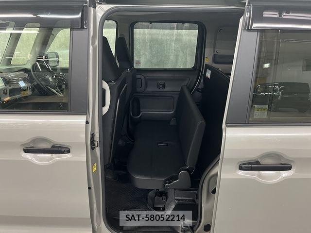 Suzuki SPACIA 2023-08 6642588-12