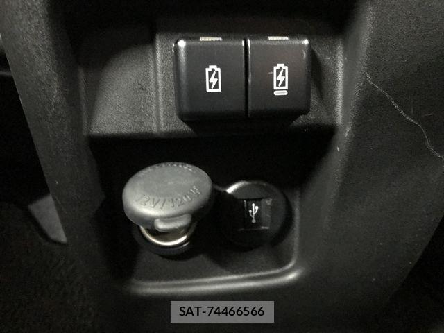 Suzuki SPACIA 2024-02 6717366-19