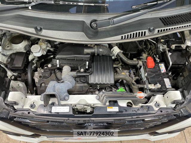 Suzuki SPACIA 2023-01 6817366-17
