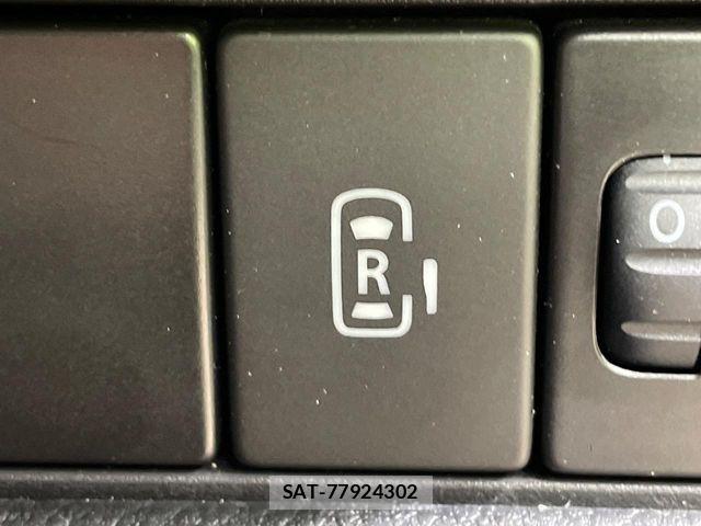 Suzuki SPACIA 2023-01 6817366-4