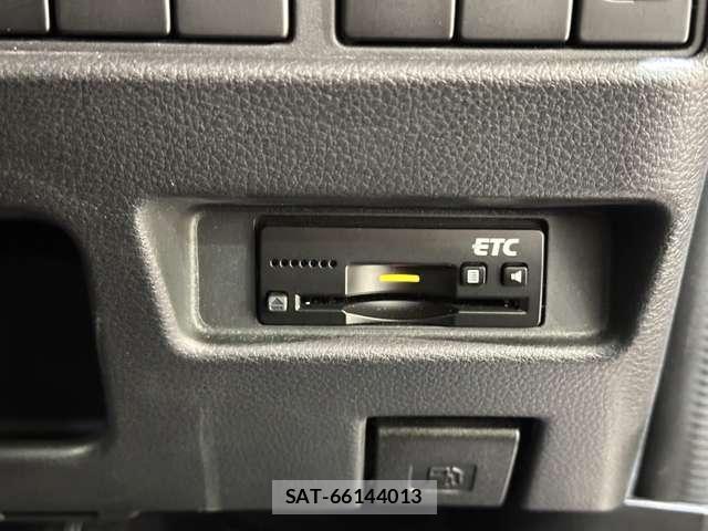 Suzuki SPACIA 2022-09 7021637-13