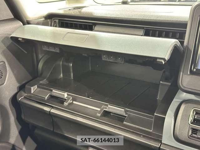 Suzuki SPACIA 2022-09 7021637-23