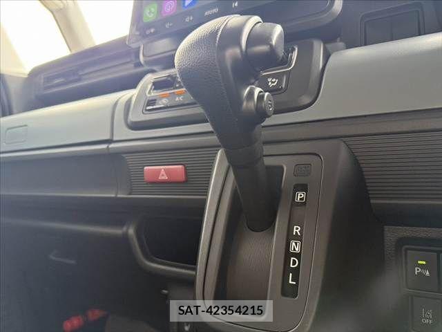 Suzuki SPACIA 2023-02 7225349-28