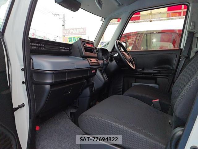 Suzuki SPACIA 2022-09 7457996-21