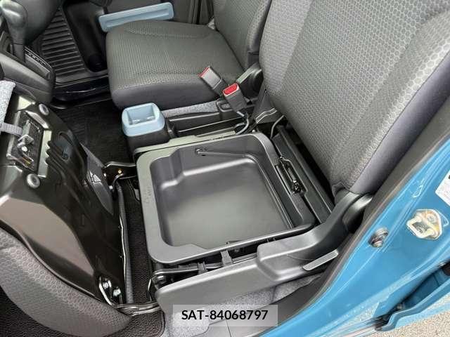 Suzuki SPACIA 2023-07 7981052-10