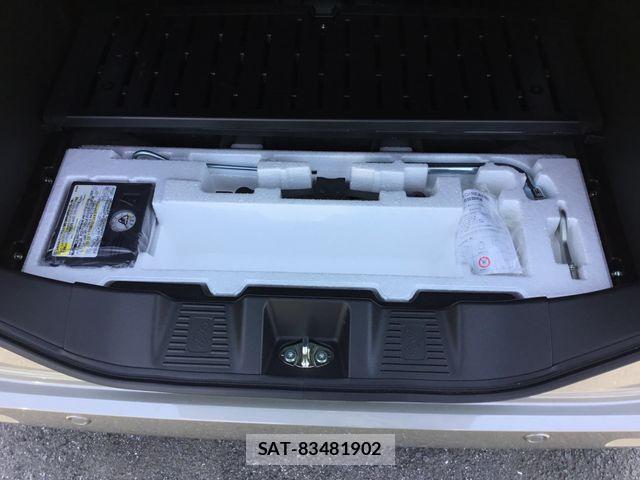 Suzuki SPACIA 2023-09 8101963-13