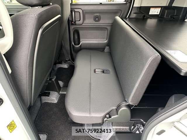 Suzuki SPACIA 2024-10 8132451-5