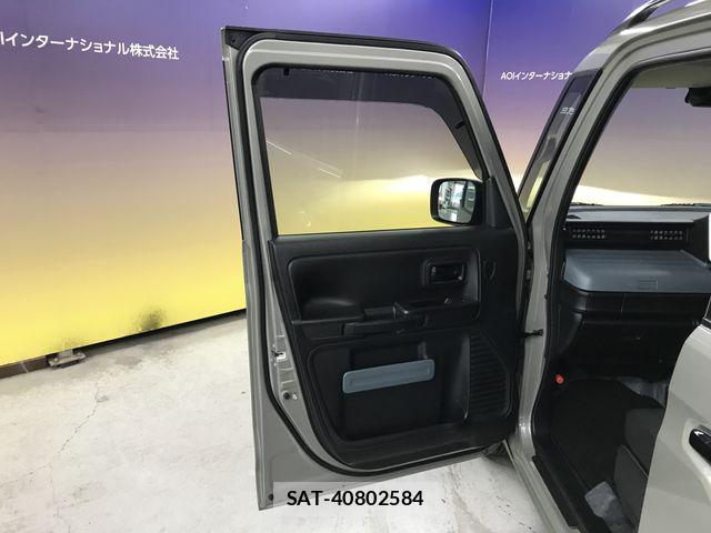 Suzuki SPACIA 2022-09 8246736-22