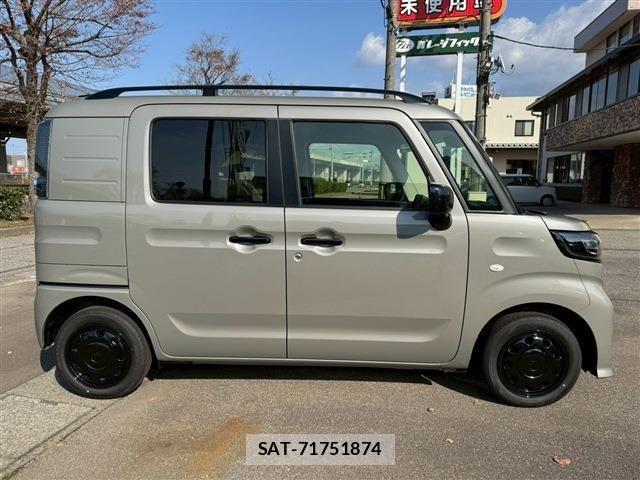 Suzuki SPACIA 2025-08 8368864-5