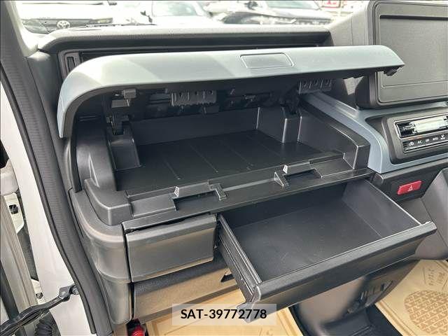 Suzuki SPACIA 2024-07 8368865-12