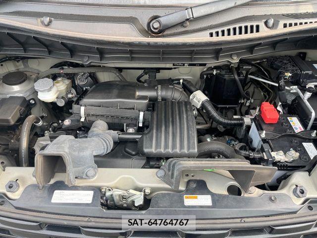 Suzuki SPACIA 2022-11 8527440-17