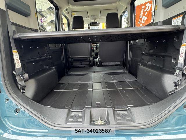 Suzuki SPACIA 2023-06 8628982-26