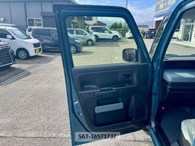 Suzuki SPACIA 2026-08 8882253-5