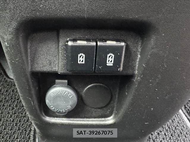 Suzuki SPACIA 2022-09 8882254-26
