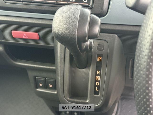 Suzuki SPACIA 2022-11 7060798-19