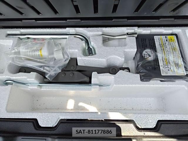 Suzuki SPACIA 2024-01 8101964-29
