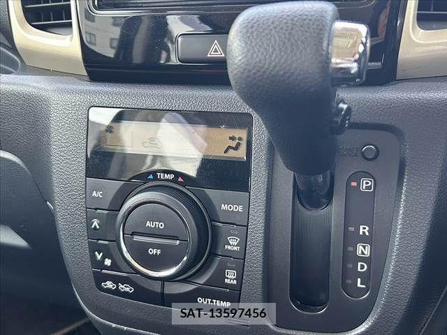 Suzuki SPACIA 2015-05 5879286-22