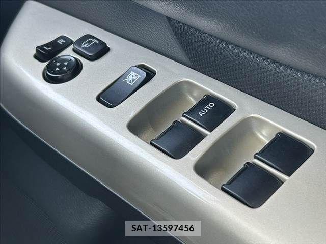 Suzuki SPACIA 2015-05 5879286-23