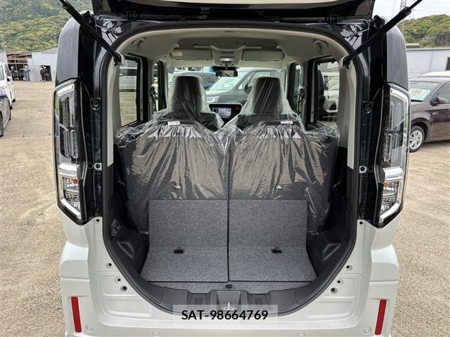 Suzuki SPACIA 2026-04 6614934-5