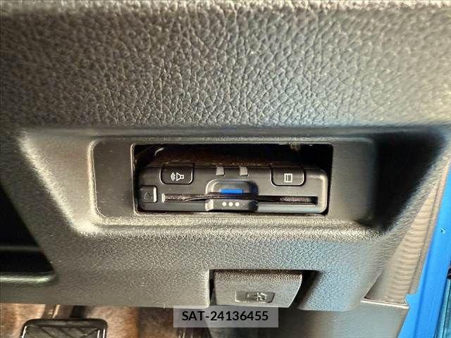 Suzuki SPACIA 2019-08 6678180-28