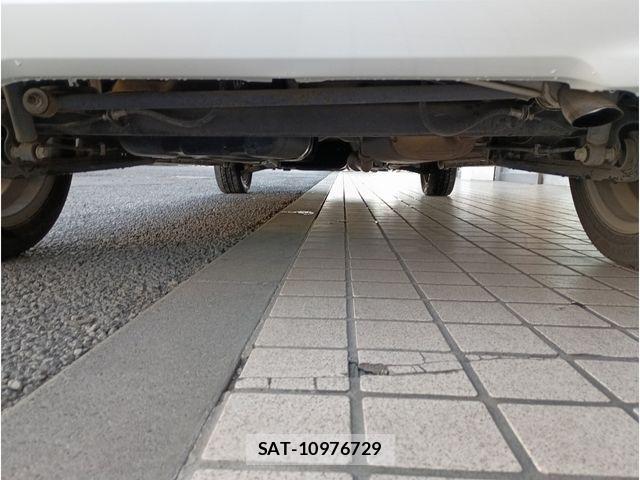 Suzuki SPACIA 2014-06 6678185-18