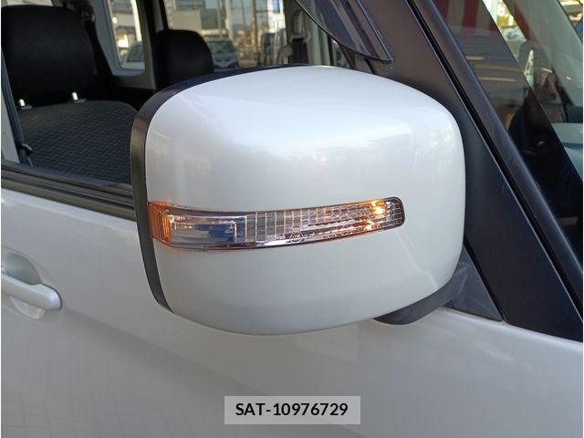 Suzuki SPACIA 2014-06 6678185-5