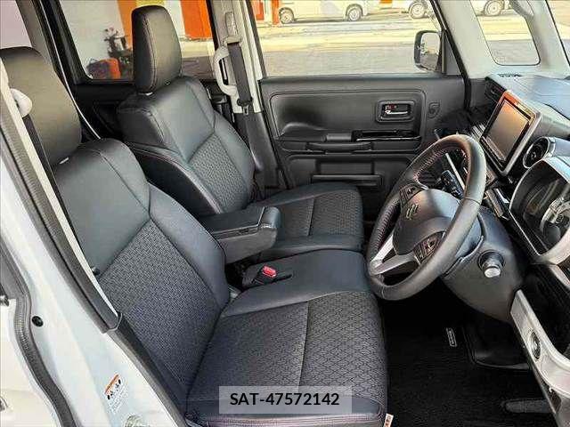 Suzuki SPACIA 2018-05 6684020-15