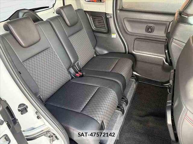 Suzuki SPACIA 2018-05 6684020-17