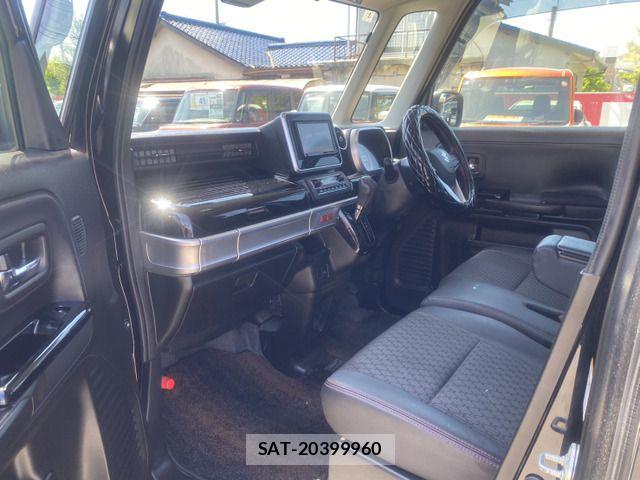Suzuki SPACIA 2018-01 6684021-12