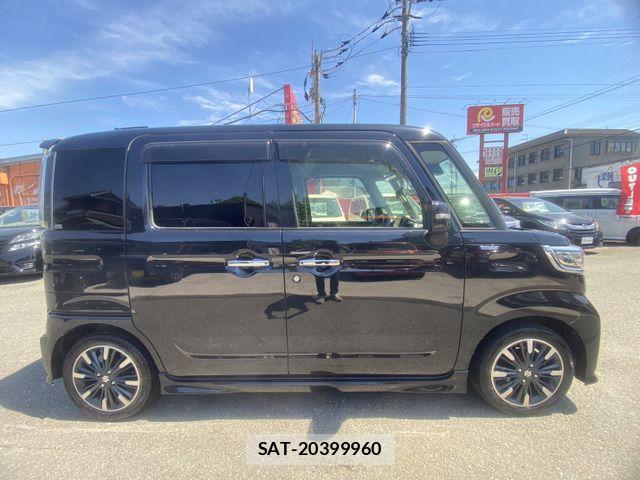 Suzuki SPACIA 2018-01 6684021-6