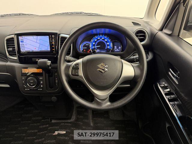 Suzuki SPACIA 2017-05 6717400-14