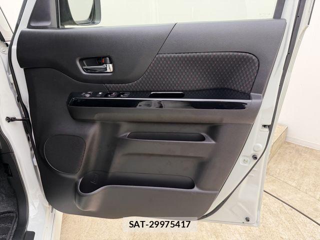 Suzuki SPACIA 2017-05 6717400-27
