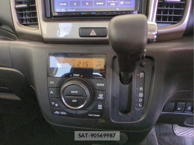 Suzuki SPACIA 2017-08 6717399-10