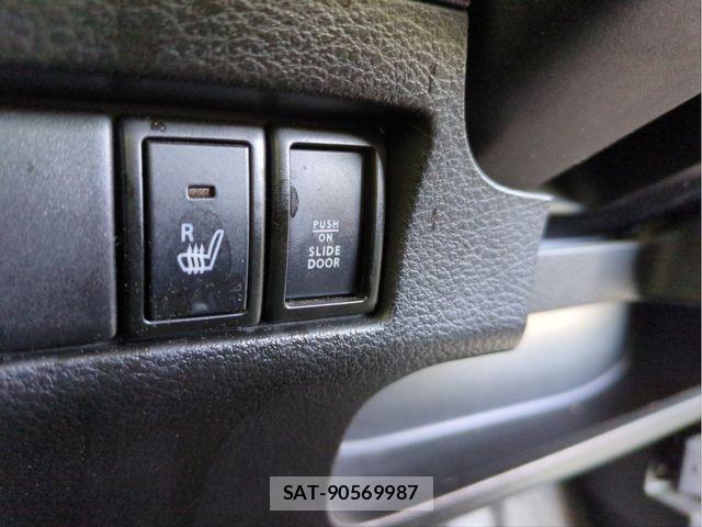 Suzuki SPACIA 2017-08 6717399-13