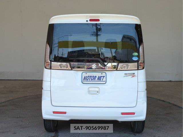 Suzuki SPACIA 2017-08 6717399-18
