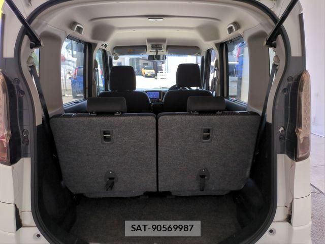 Suzuki SPACIA 2017-08 6717399-6
