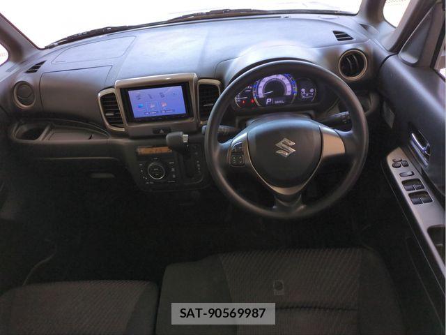 Suzuki SPACIA 2017-08 6717399-7