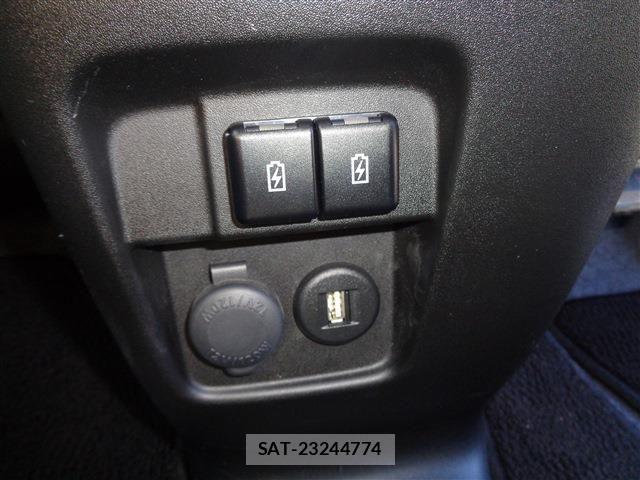 Suzuki SPACIA 2021-03 6717389-22