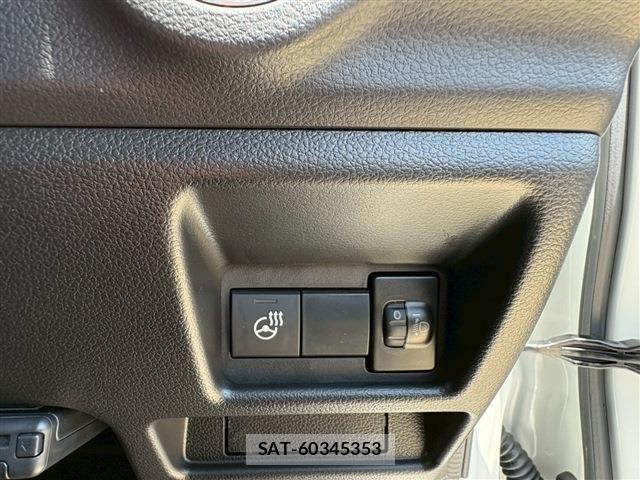 Suzuki SPACIA 2025-08 6717376-21