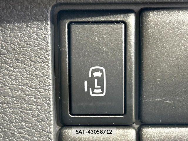 Suzuki SPACIA 2015-09 6753392-3