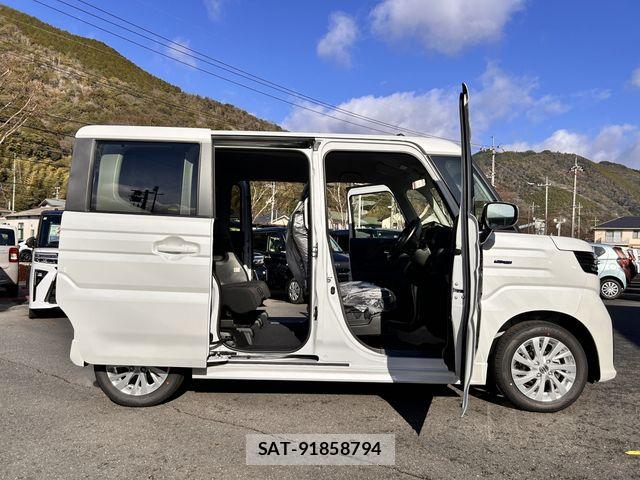 Suzuki SPACIA 2025-12 6753378-3