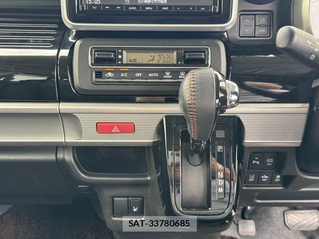 Suzuki SPACIA 2018-02 6817404-16