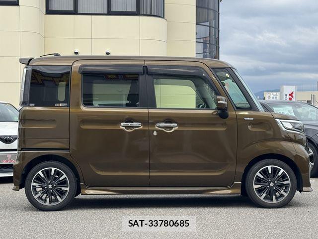 Suzuki SPACIA 2018-02 6817404-4