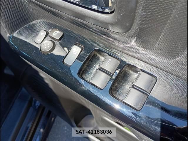 Suzuki SPACIA 2019-03 6817402-17