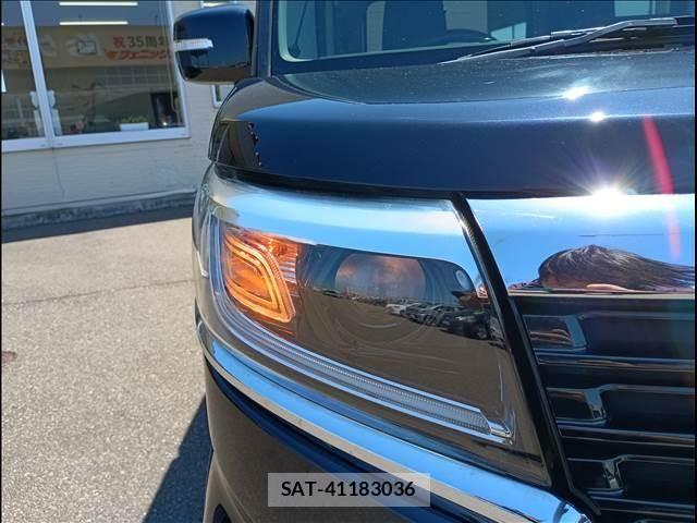 Suzuki SPACIA 2019-03 6817402-5