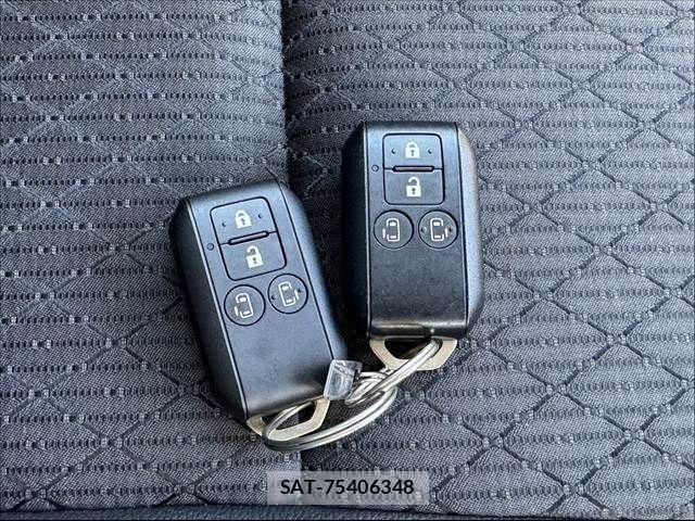 Suzuki SPACIA 2018-06 6817396-23