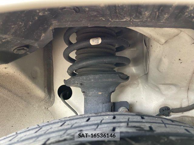 Suzuki SPACIA 2022-08 6817378-19