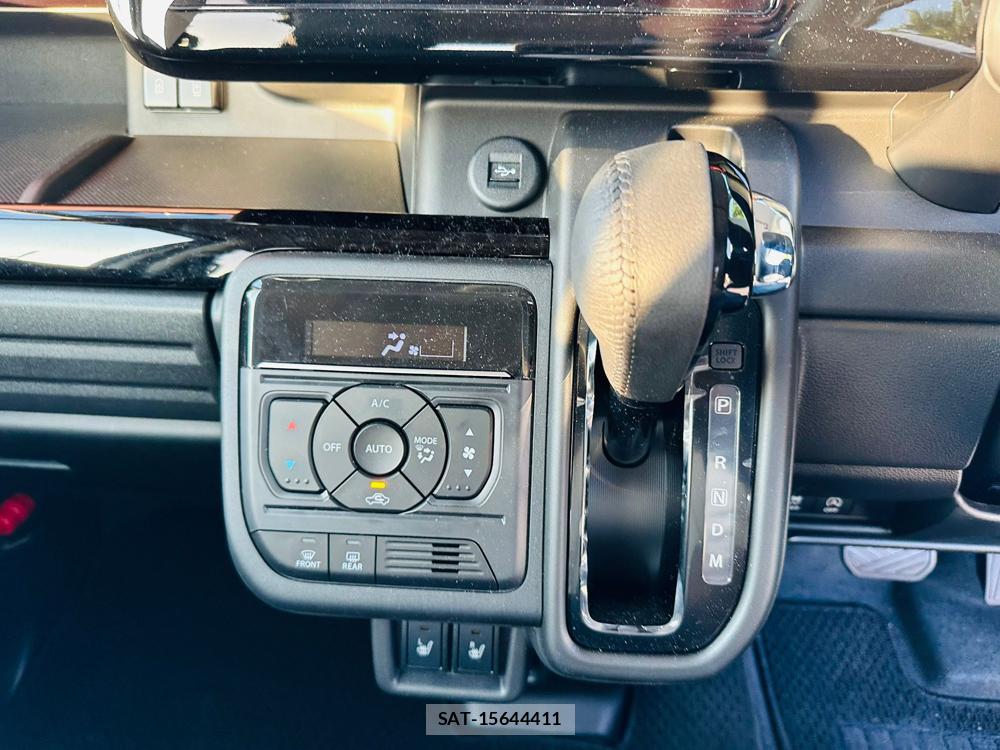 Suzuki SPACIA 2025 6762417-19